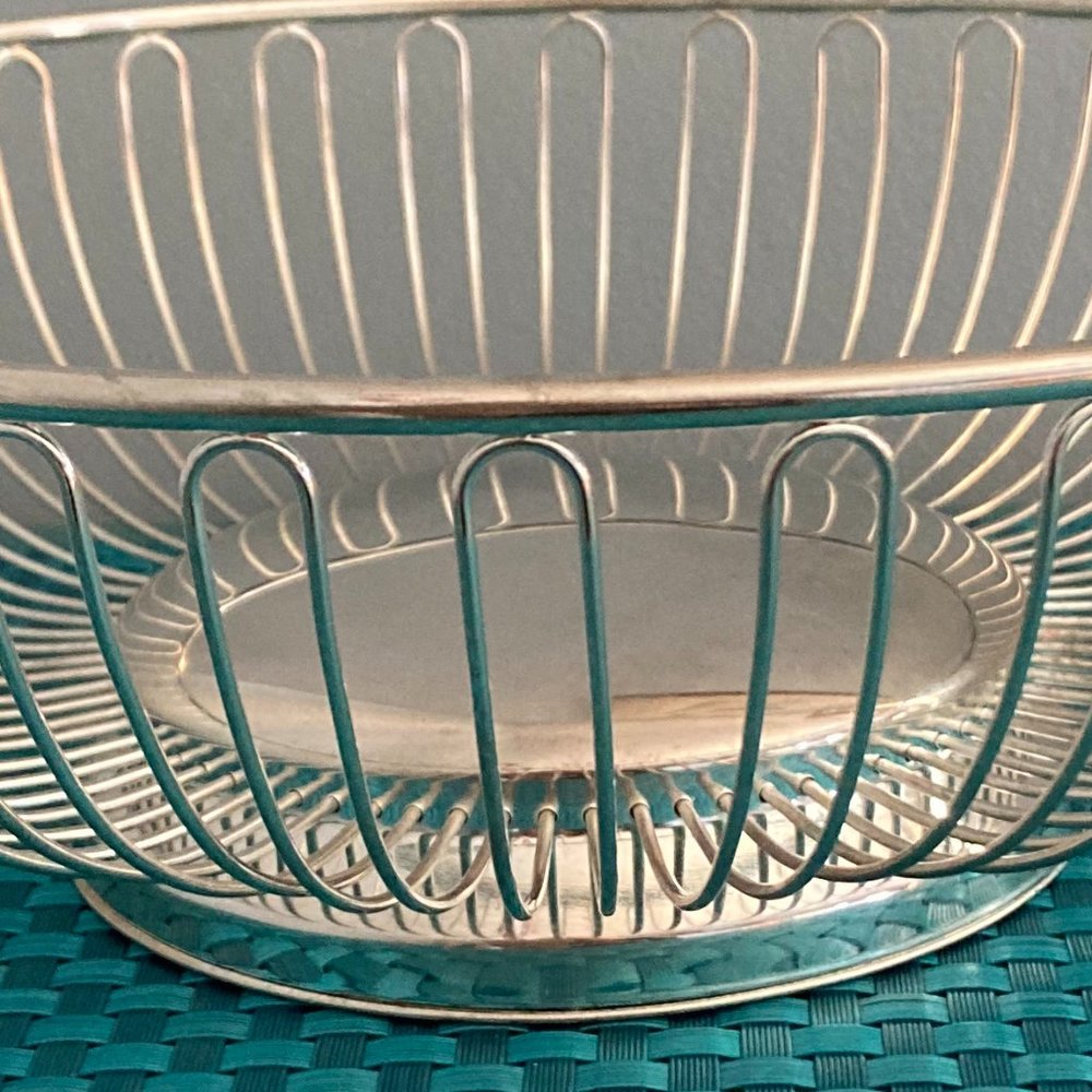 Silver Plate Bread Basket NOS Vintage 10" - Picture 11 of 11